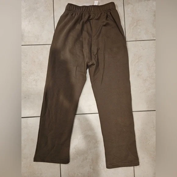 ALO Yoga Brown Straight Leg Pants - Picture 3 of 7